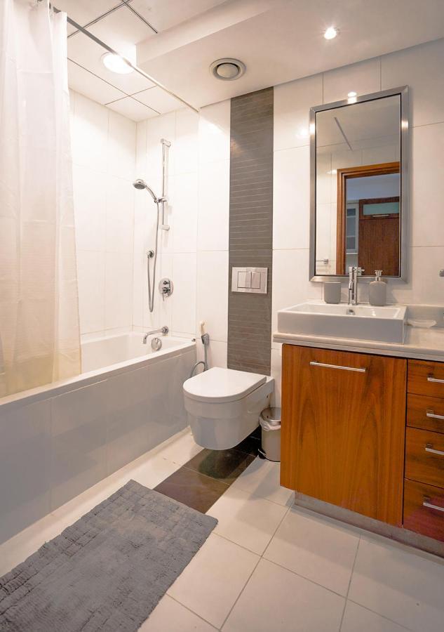 Nasma Luxury Stays - Boulevard Central Tower Дубай Экстерьер фото